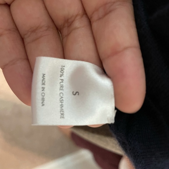 TSE Cashmere Top - Picture 4 of 10